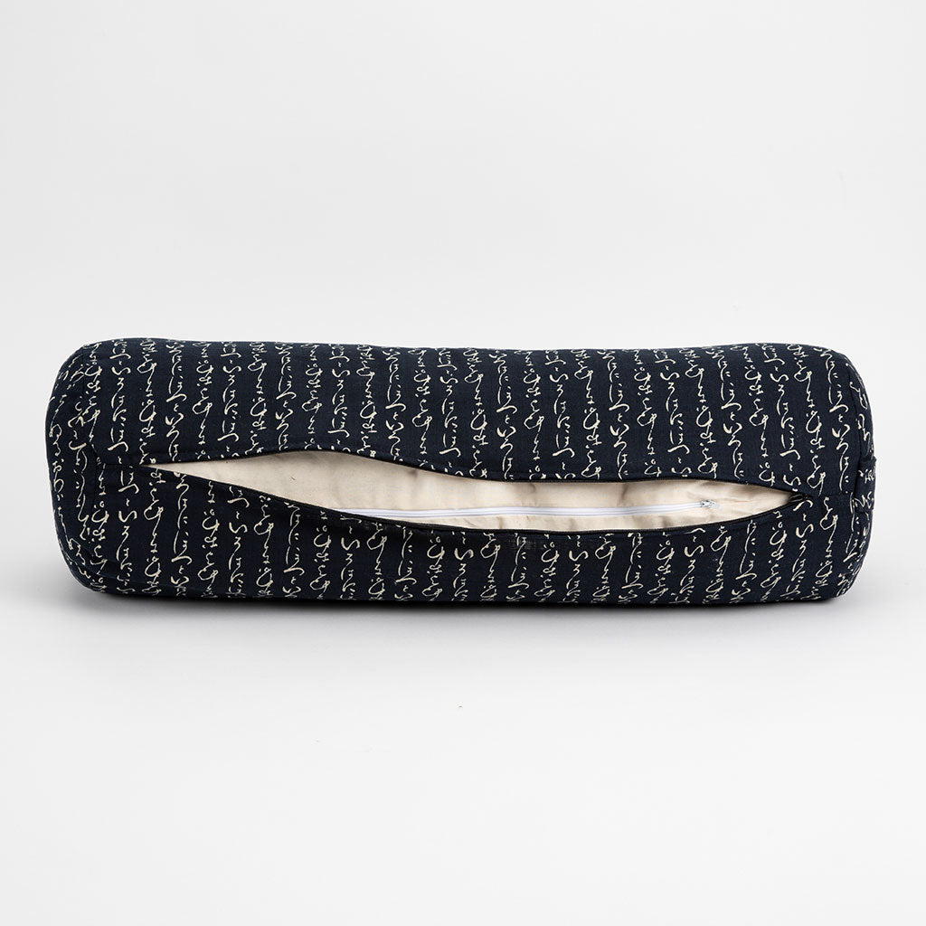 Kanji Bolster