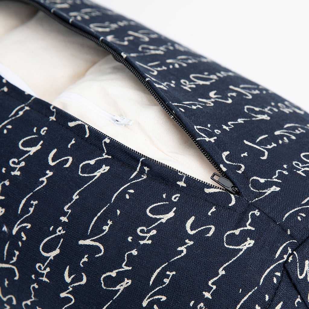 Kanji Bolster