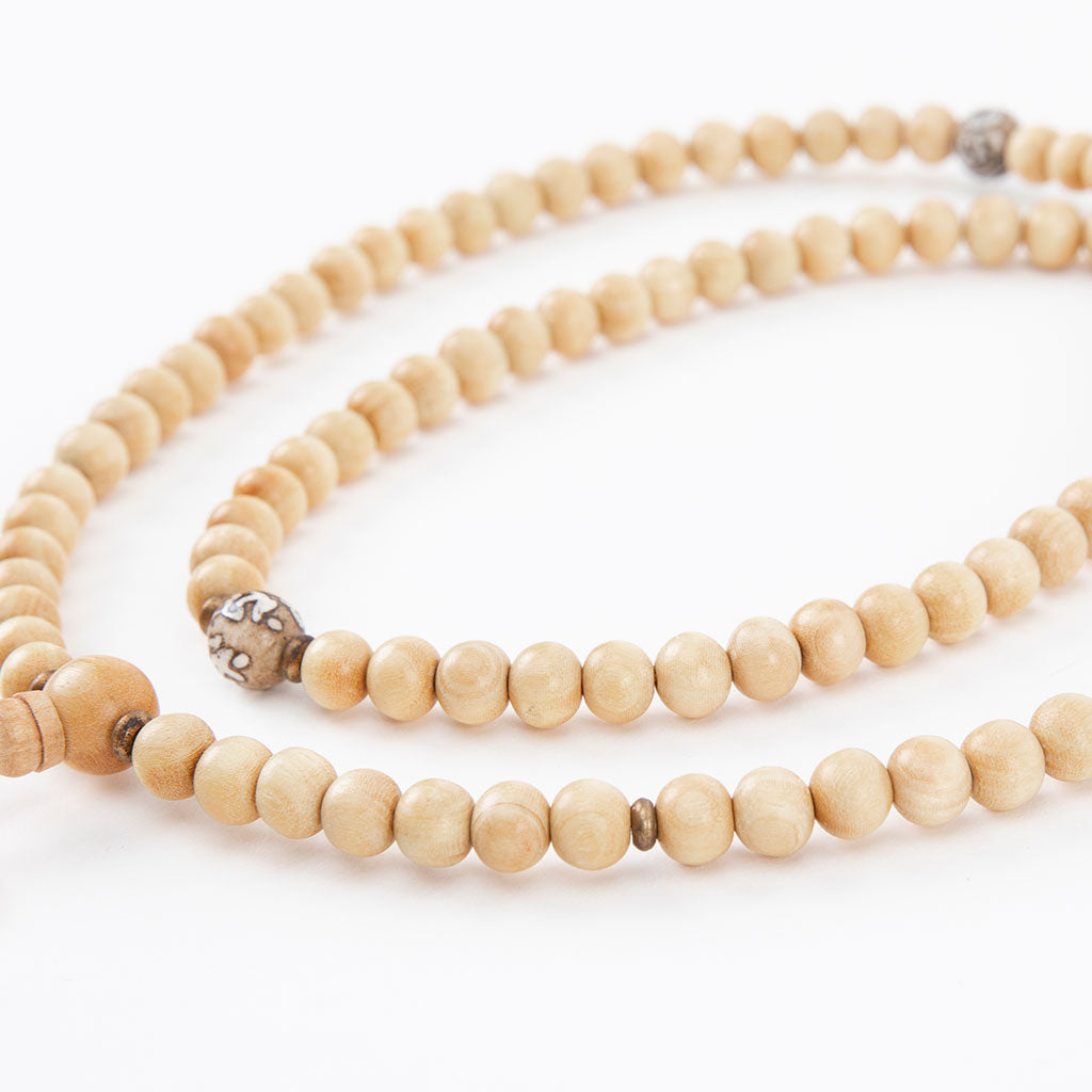 Conch Mantra Bead & Raw Sandalwood Mala Set