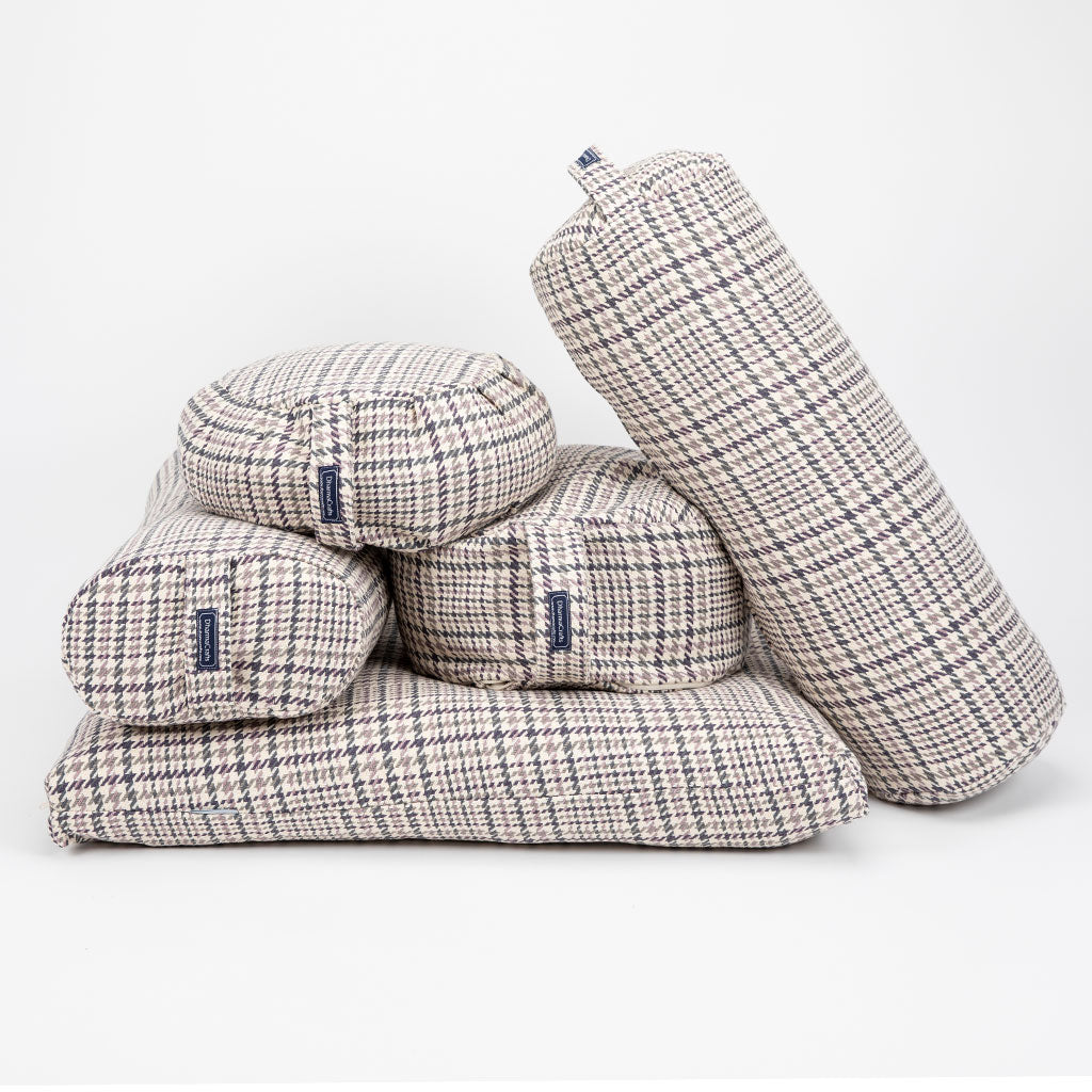 Houndstooth Plaid Buckwheat Hull Zafu