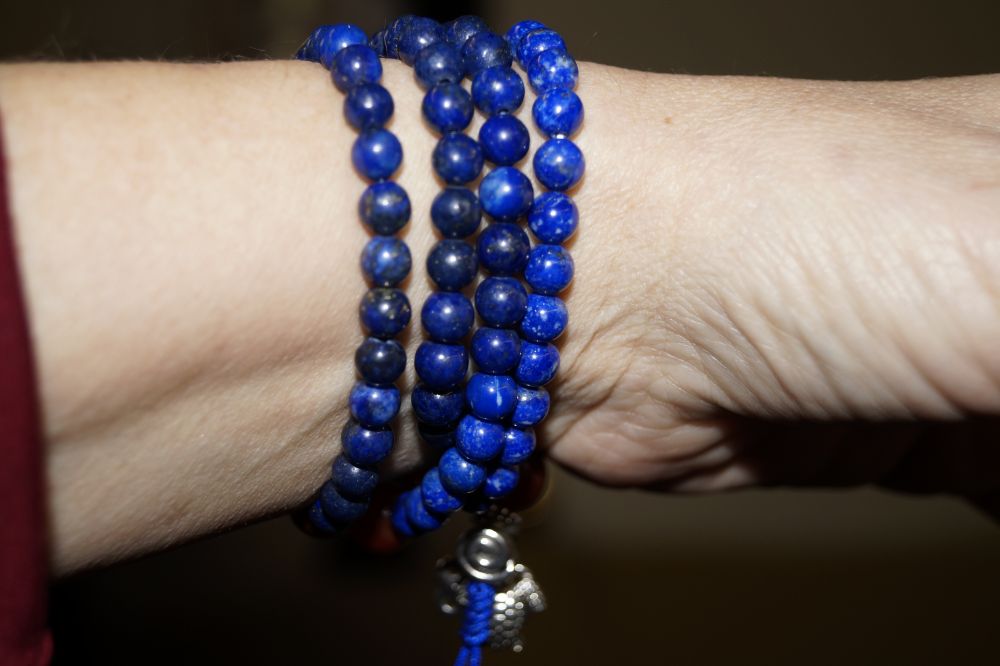 Stretchy Lapis Mala with Carnelian Markers