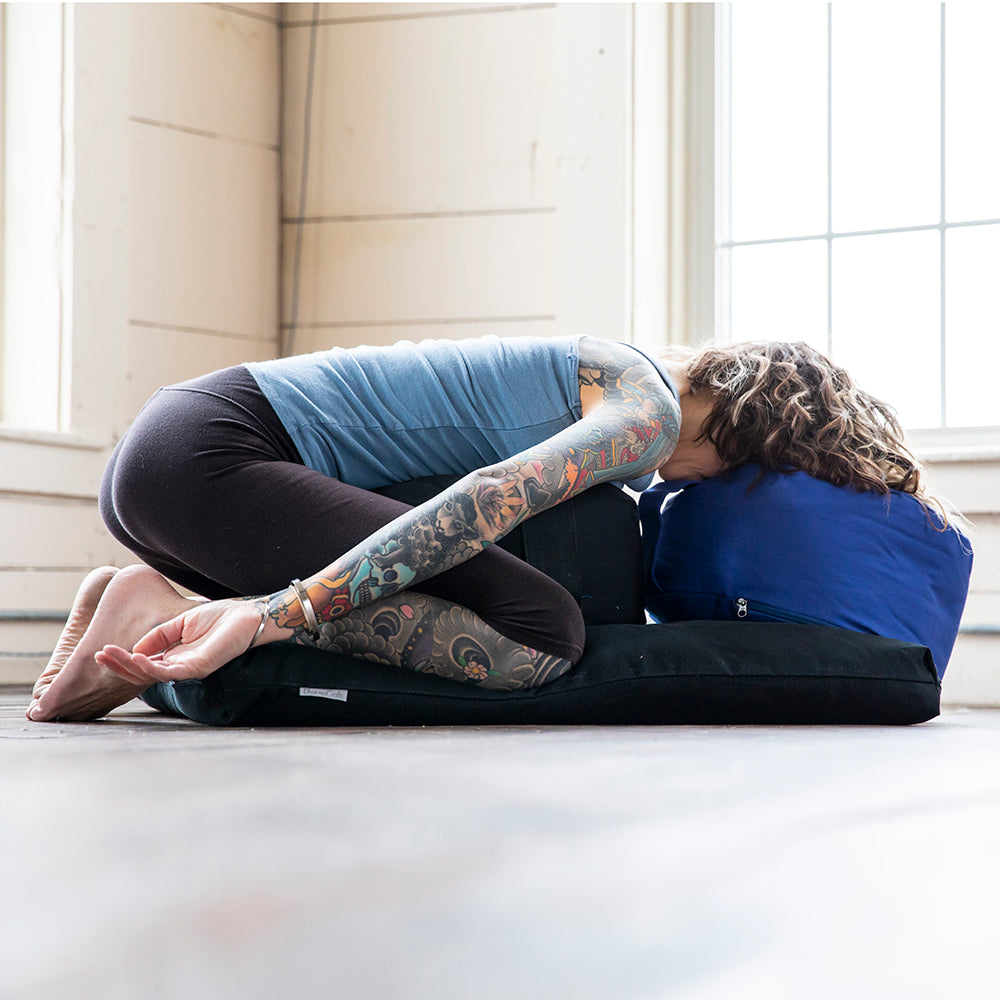 Studio Hi-Zafu Buckwheat Meditation Pillow