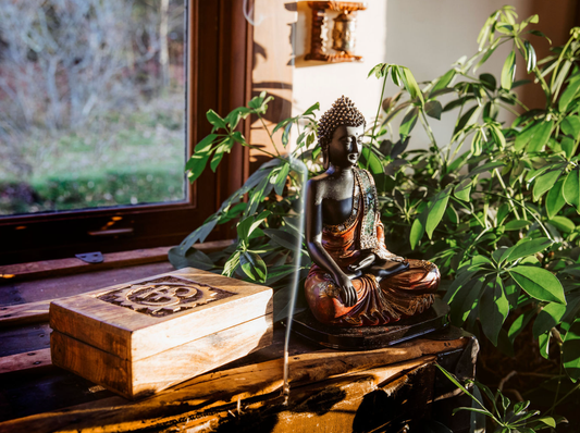 The Meaning of the Red Buddha: Symbolism, Protection & Inner Transformation