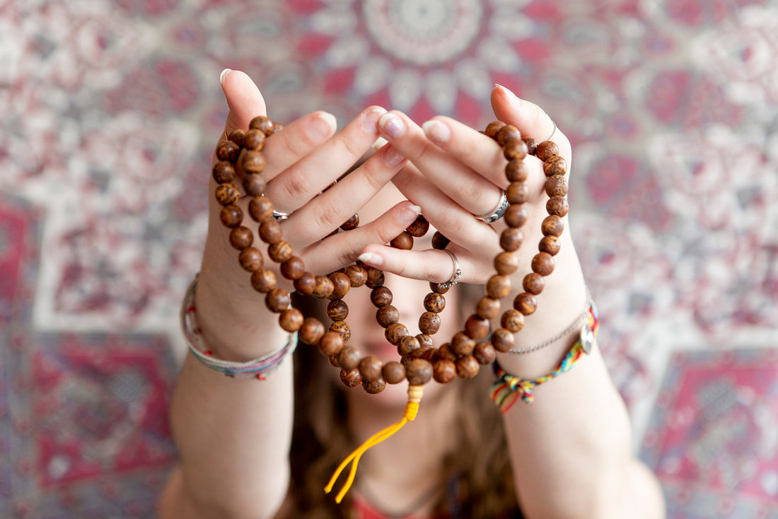 How To Meditate With Mala Beads [Meditation Beads]