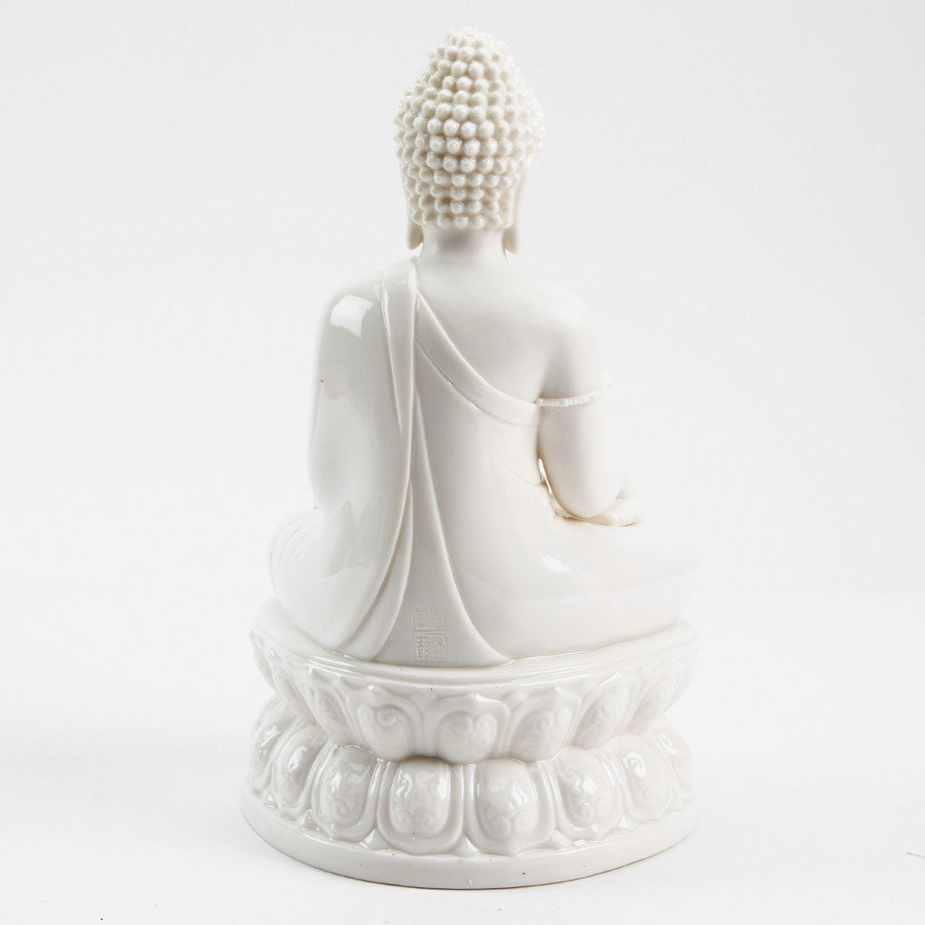 Enlightened Buddha Statue