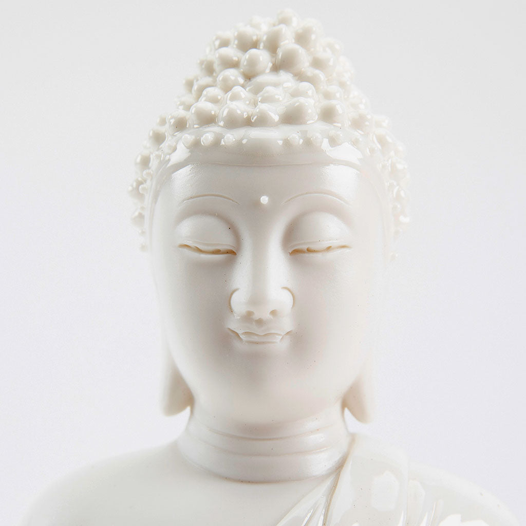 Enlightened Buddha Statue