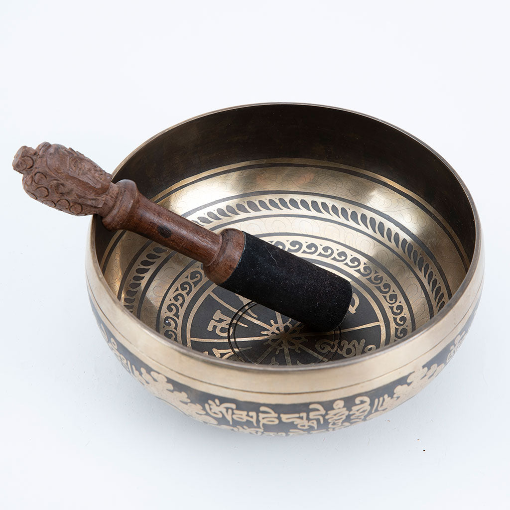 Tibetan Singing Bowl: Om Mani Padme Hum