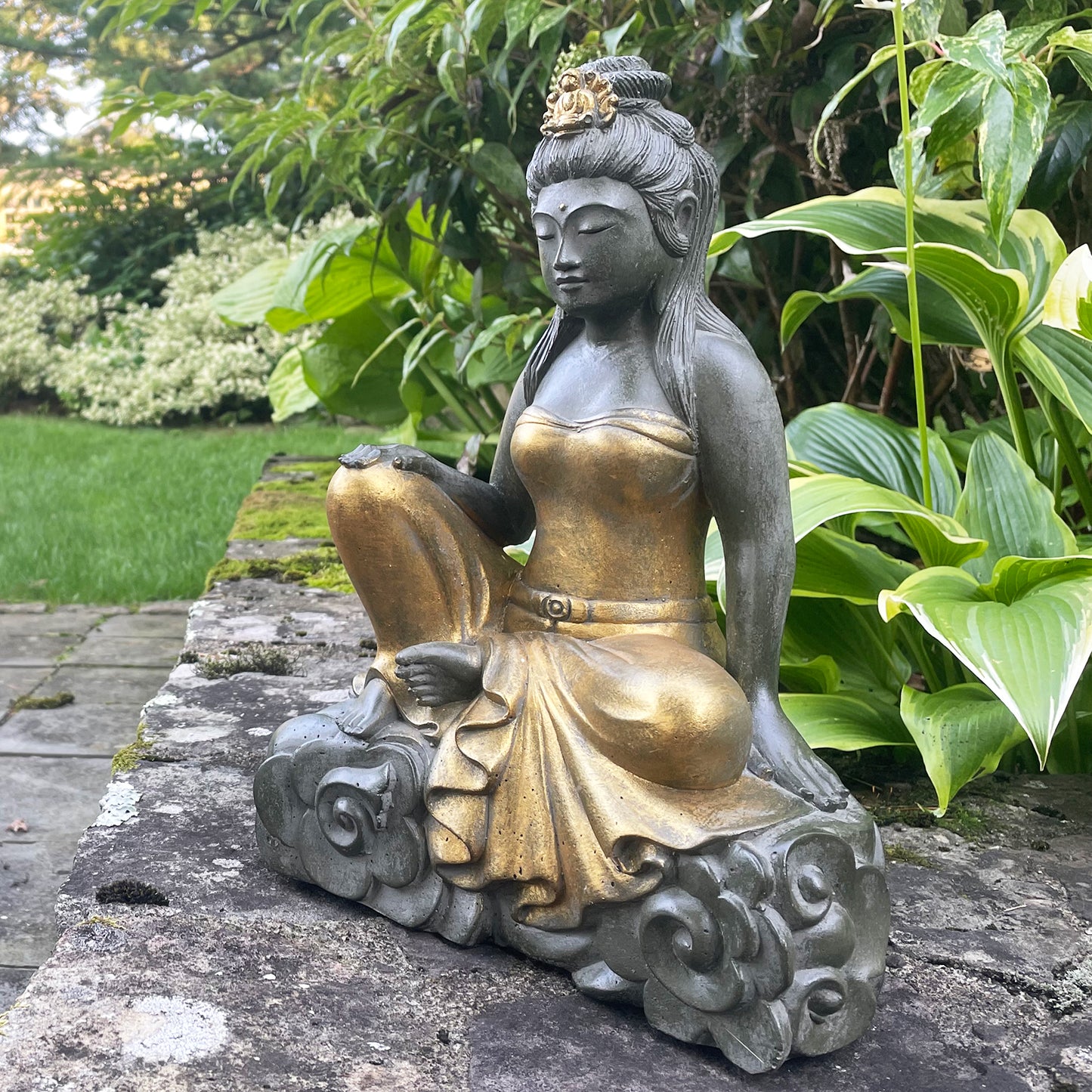 Garden Kuan Yin Royal Ease Statue