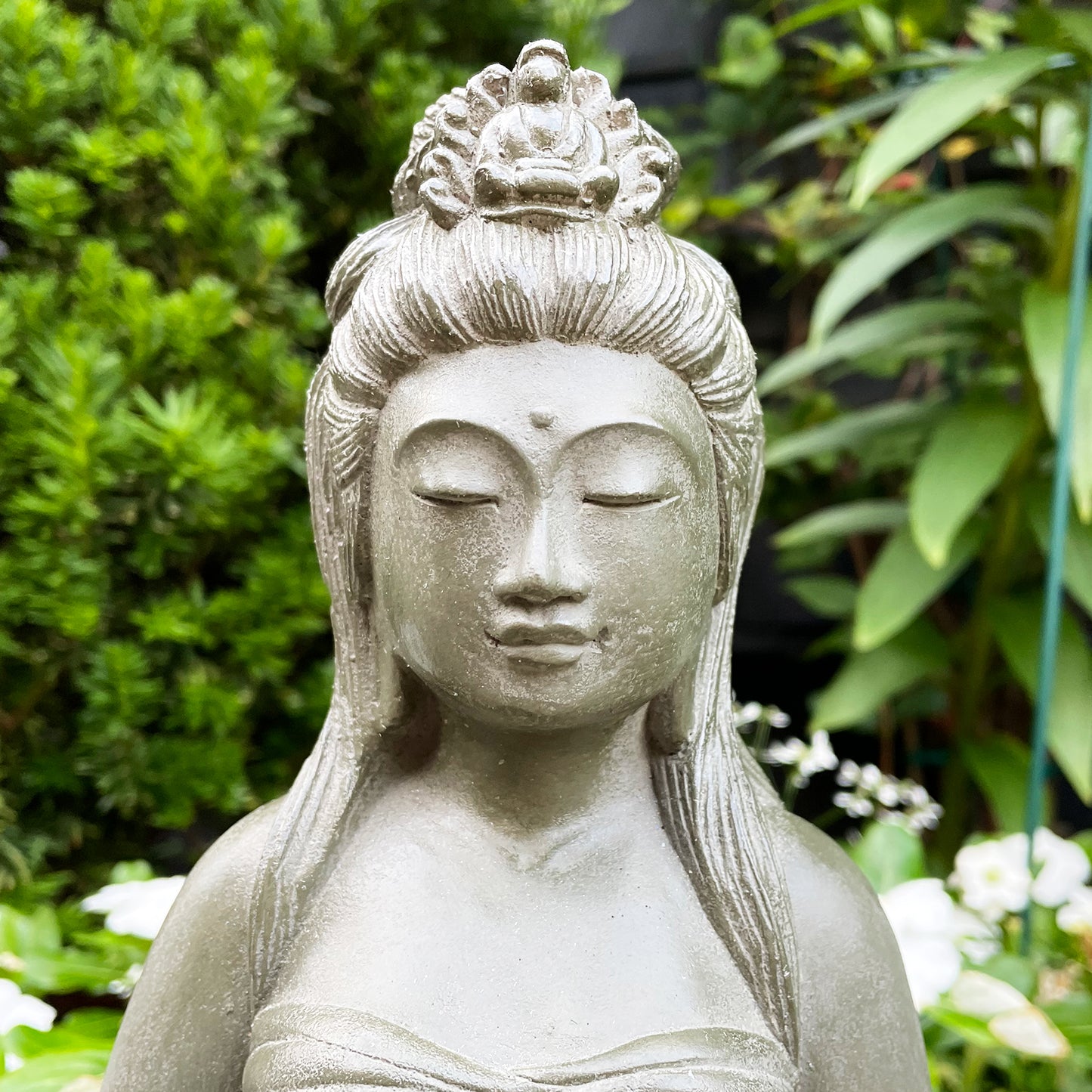 Garden Kuan Yin Royal Ease Statue