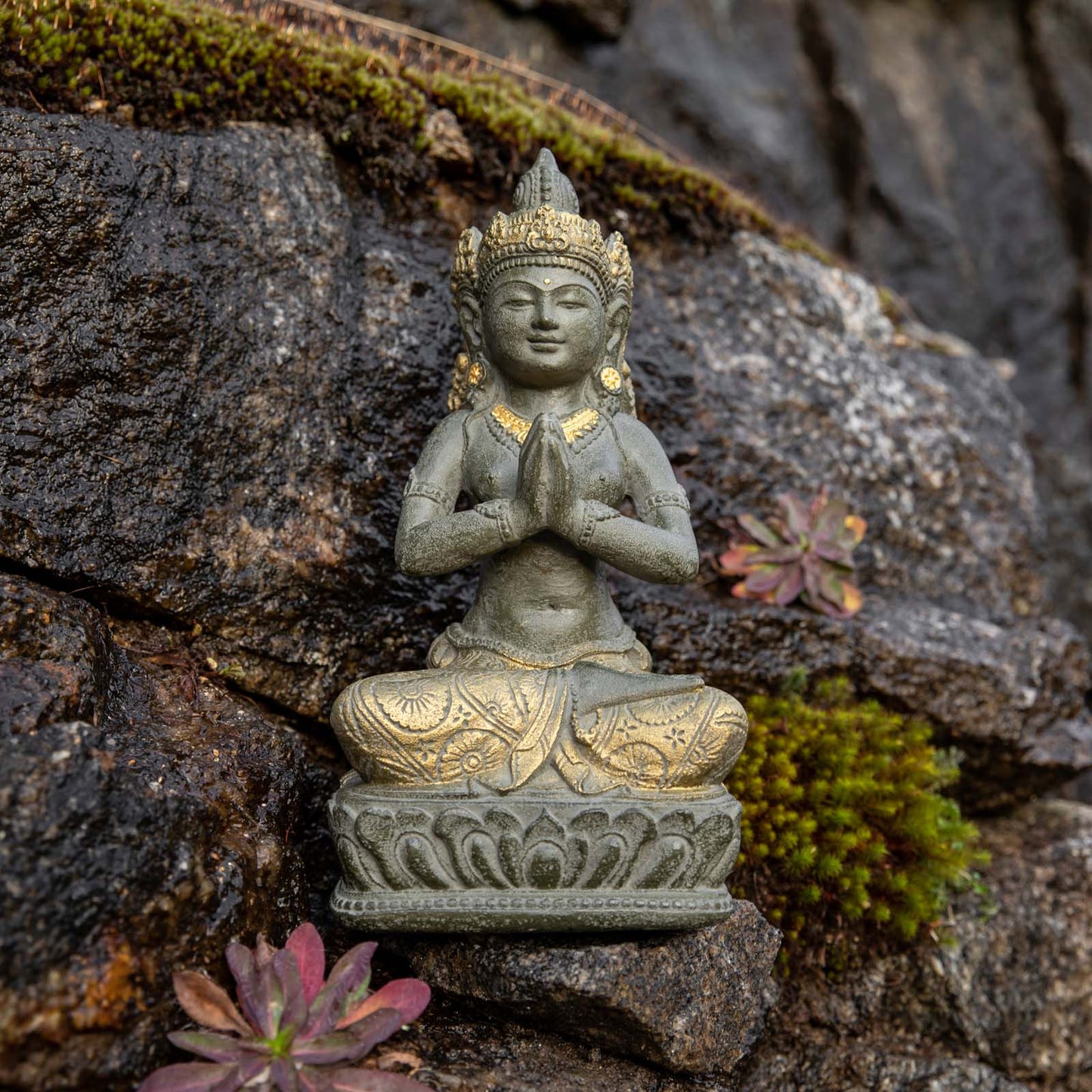 Tara Praying Statue