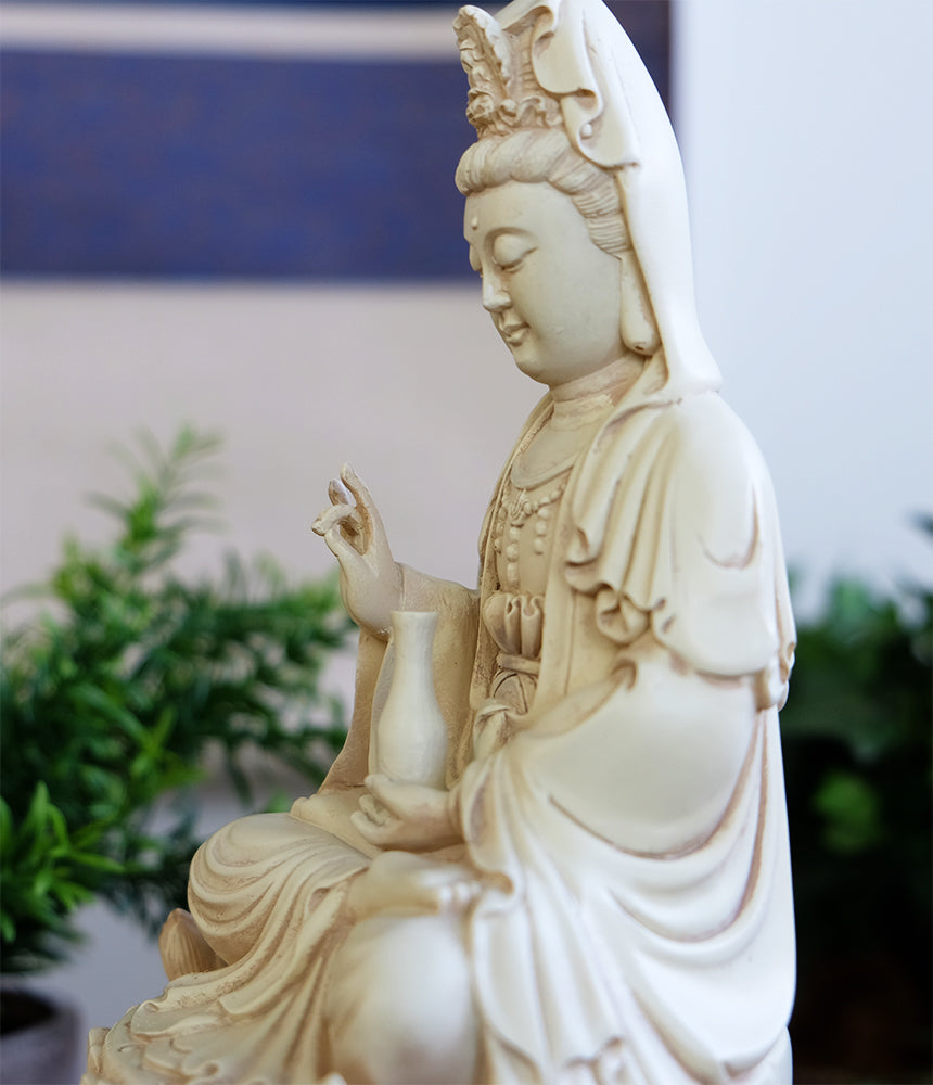 Seated Kuan Yin Statue