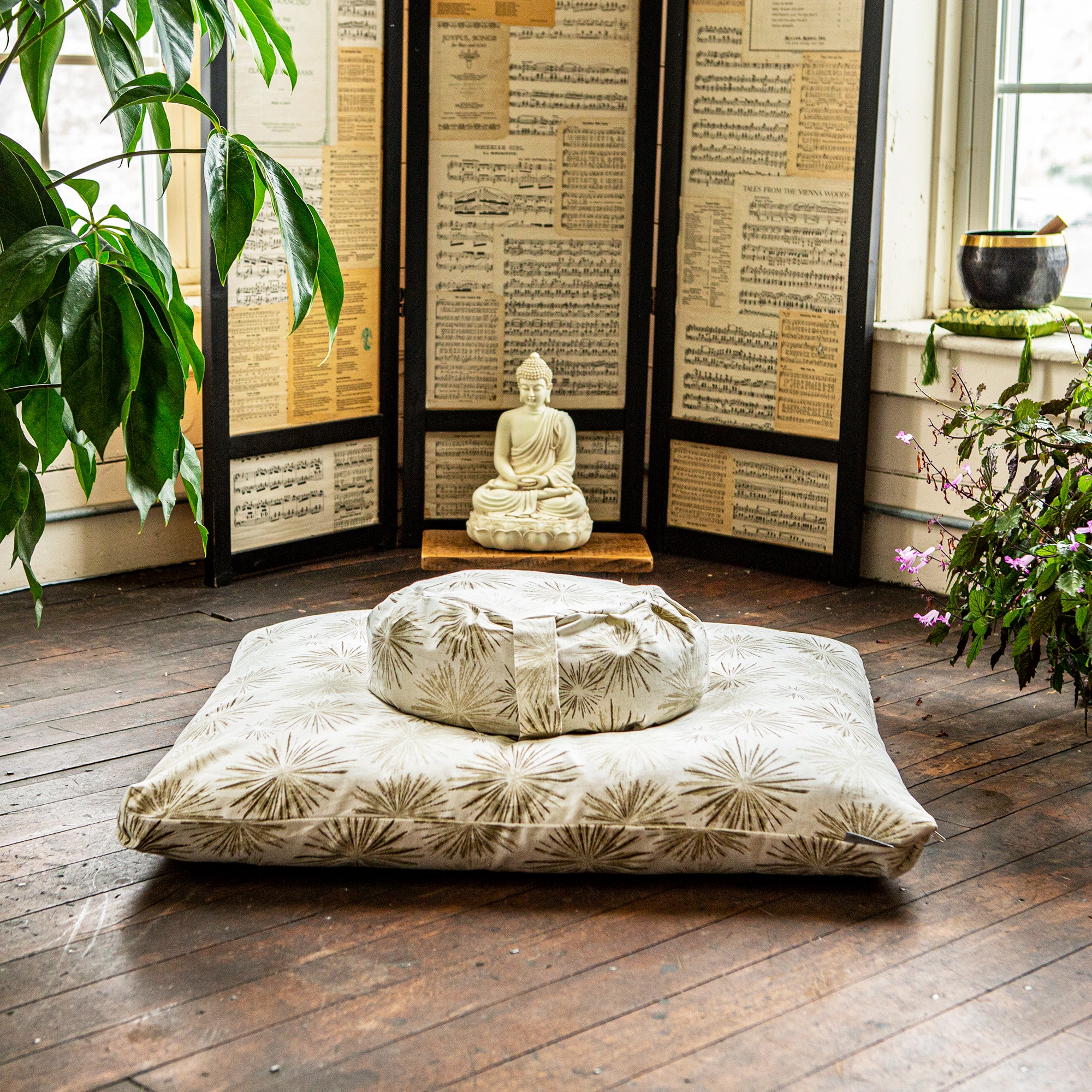 Zen floor outlet cushions